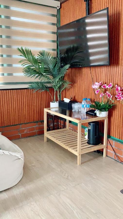 Old House Homestay Hanoi Exterior photo